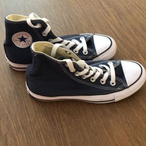 Converse Chuck Taylor High Tops (Navy Blue)